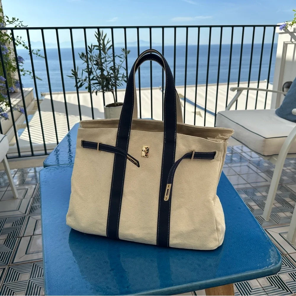 Boat and Tote Bag - Picture 1 of 12